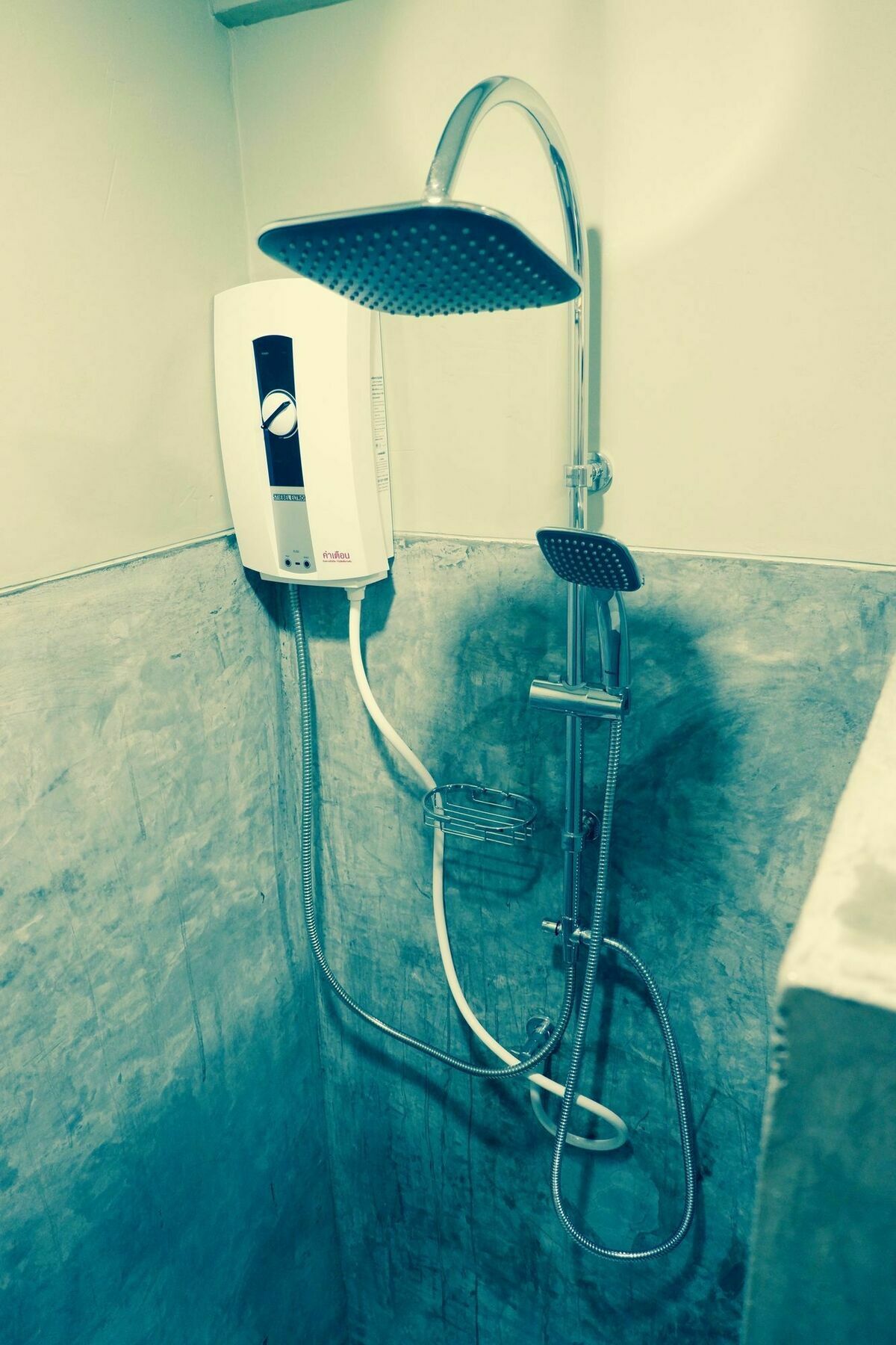 Home'81 بانكوك المظهر الخارجي الصورة